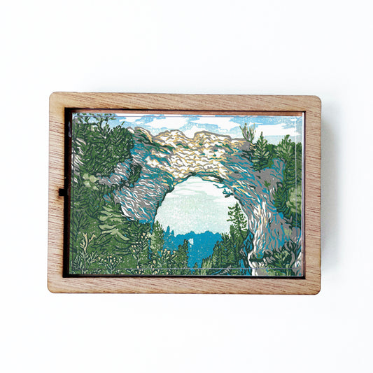 Arch Rock's Shadow Magnet