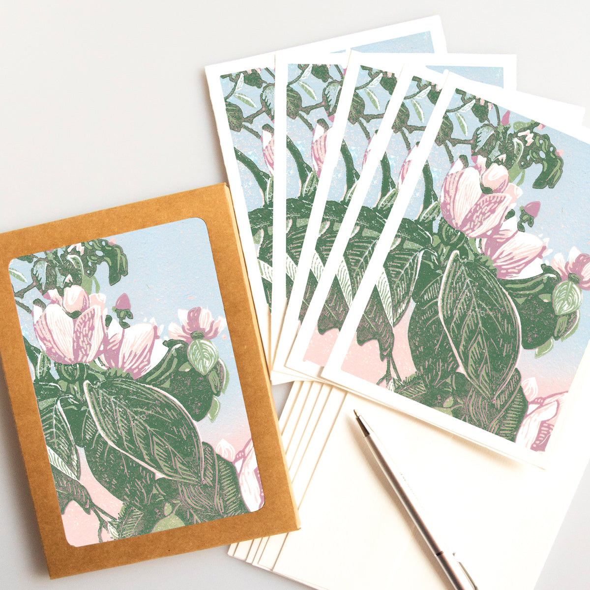 A casually elegant card set featuring floral art by Natalia Wohletz titled En el Jardin.